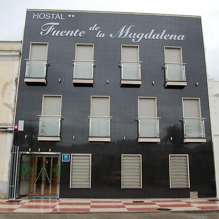 Fuente De La Magdalena Hotel Santa Amalia Ngoại thất bức ảnh