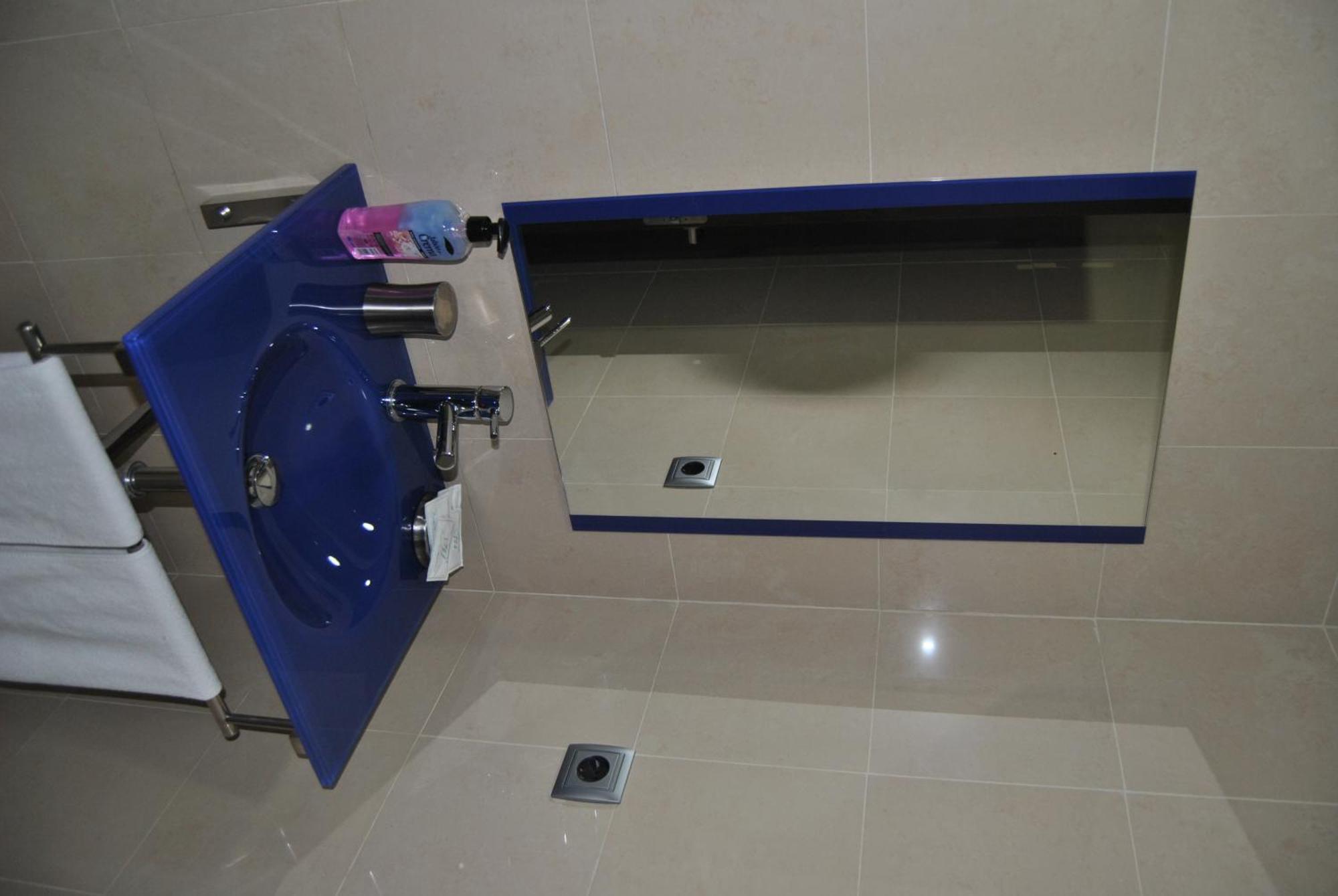 Fuente De La Magdalena Hotel Santa Amalia Ngoại thất bức ảnh